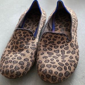 Rothys size 2 loafer leopard